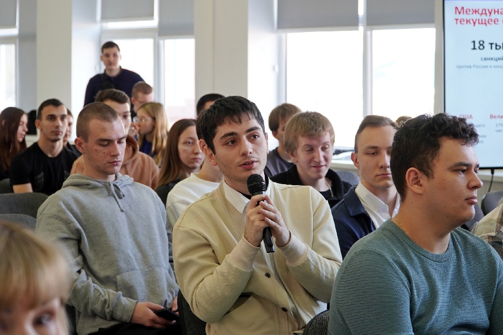 В Университете сервиса отметили День российской науки