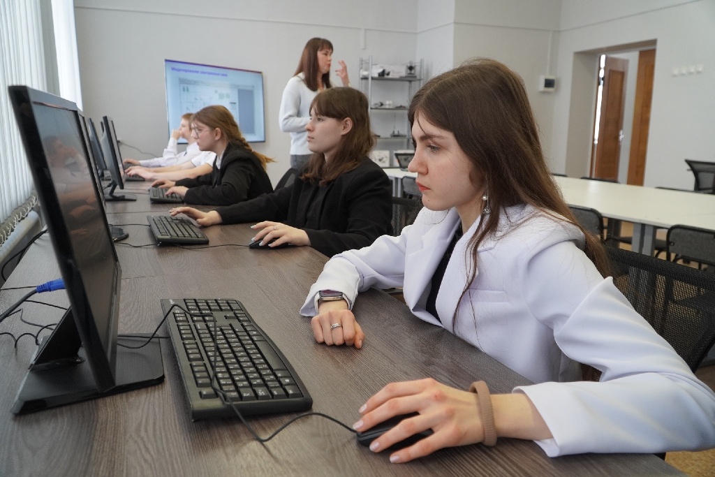 Лаборатория для исследований в сфере беспилотной авиации создана в Университете сервиса