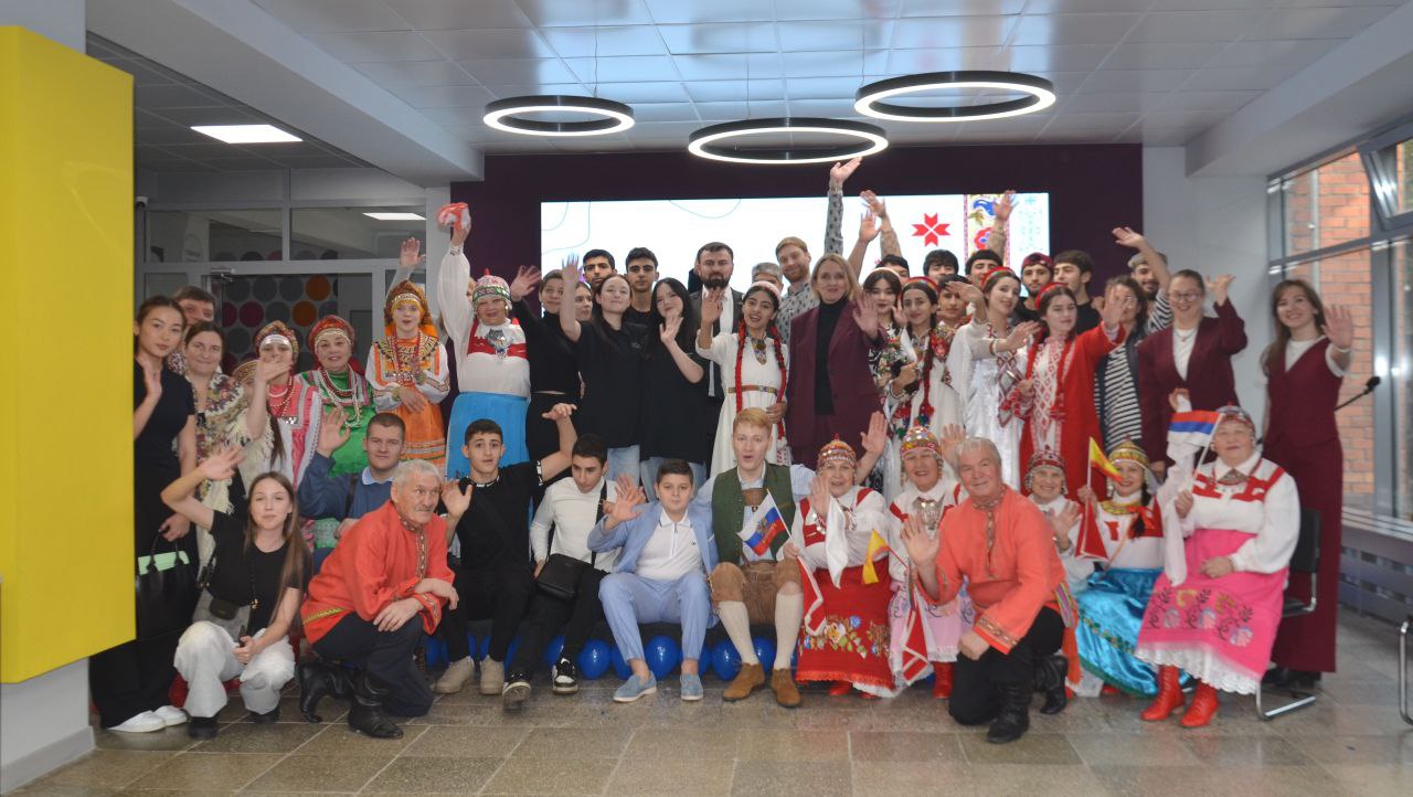 Территория дружбы и творчества