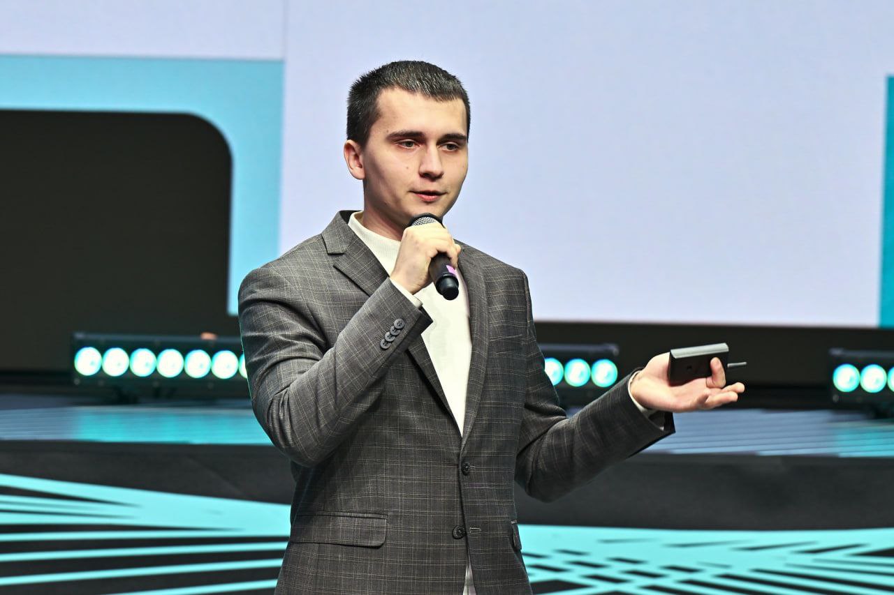 Студент Университета сервиса Антон Прокопенко стал победителем Стипендиального конкурса «Система»